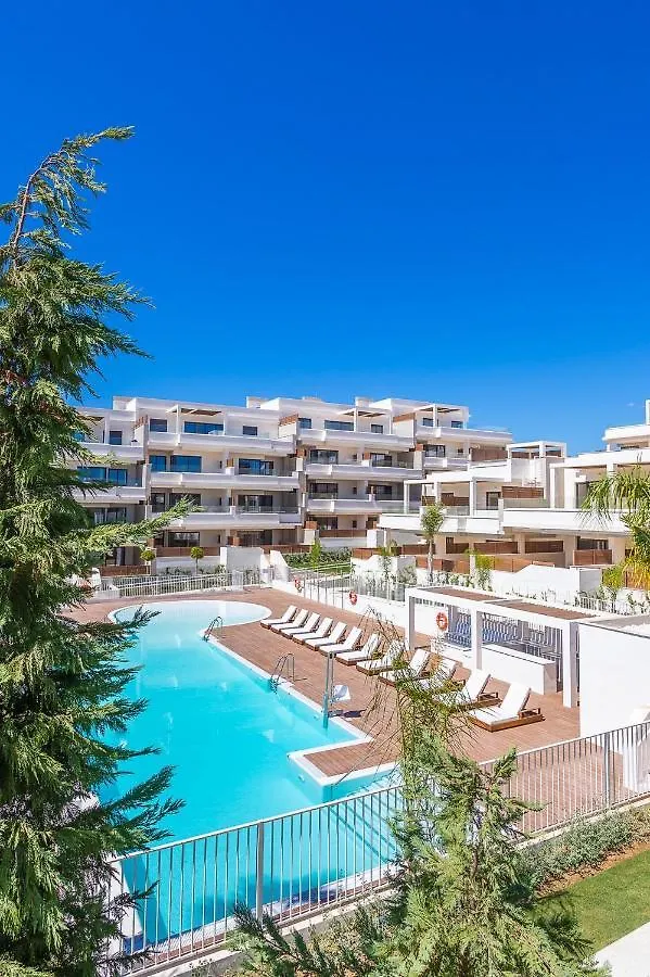 Vida Feliz: Beachside Luxury Apartment with Sea Views La Cala De Mijas